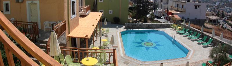 Perla Hotel Agia Pelagia 외부 사진